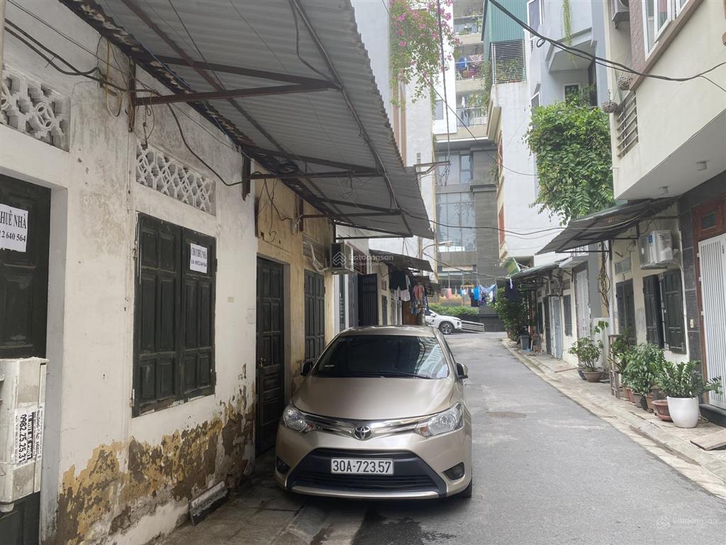 Cho thuê nhà cấp 4 ngõ ô tô đỗ cửa
