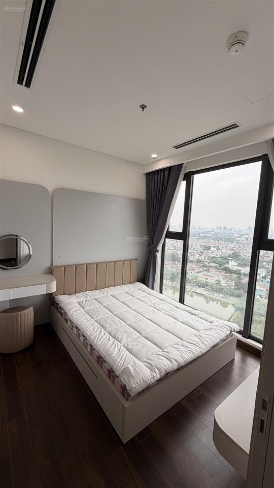 Cho thuê căn góc 2 ngủ cộng tầng trung tòa b masteri west heights