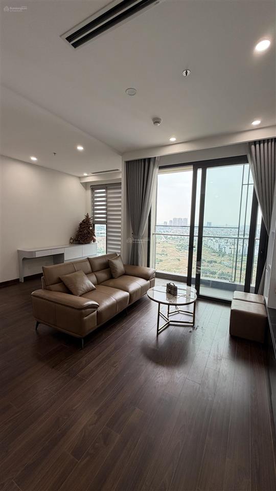 Cho thuê căn góc 2 ngủ cộng tầng trung tòa b masteri west heights