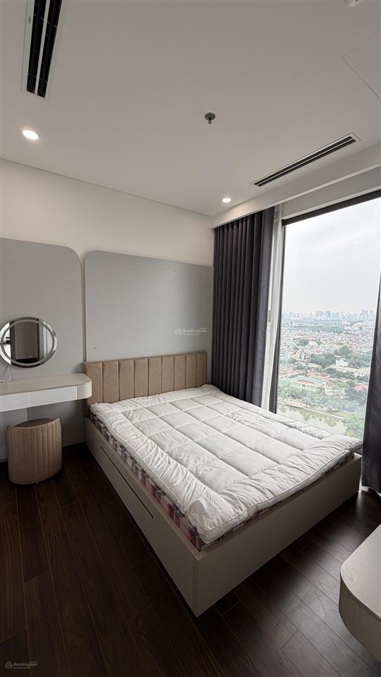 Cho thuê căn góc 2 ngủ cộng tầng trung tòa b masteri west heights