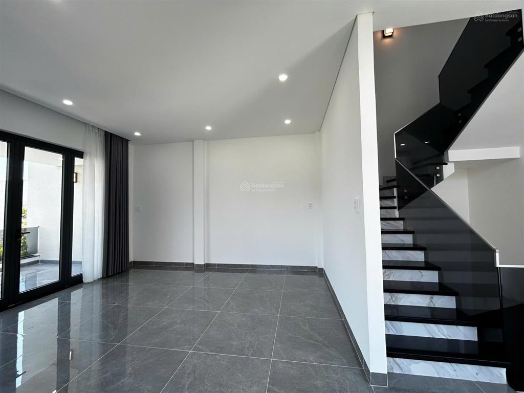 Bán nhà mặt tiền 4 tầng nguyễn phước nguyên kẹp kiệt oto  thiết kế hiện đại, full công năng