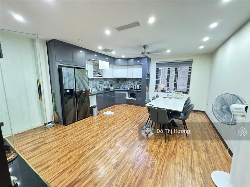 Bán liền kề 5 tầng thang máy kđt an hưng  hà đông, chỉ việc xách vali về ở.  0961 628 ***
