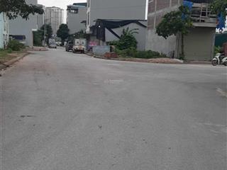Cần bán nhanh 50m2 đất phân lô vỉa hè dương nội, giá chỉ 9.8 tỷ.  0961 628 ***
