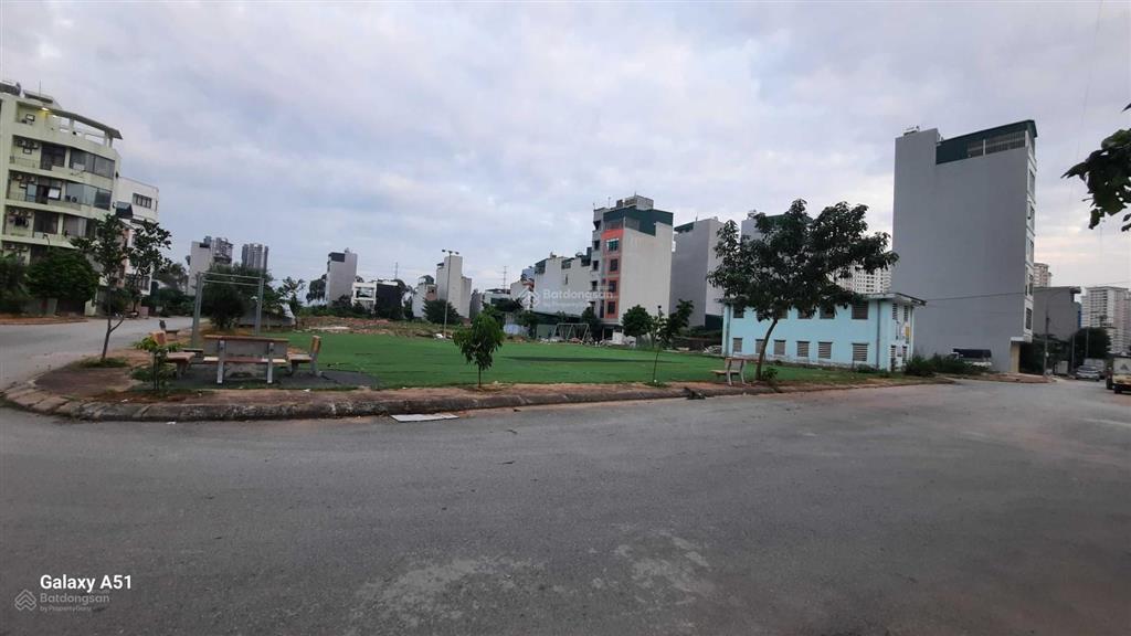Cần bán nhanh 50m2 đất phân lô vỉa hè dương nội, giá chỉ 9.8 tỷ.  0961 628 ***