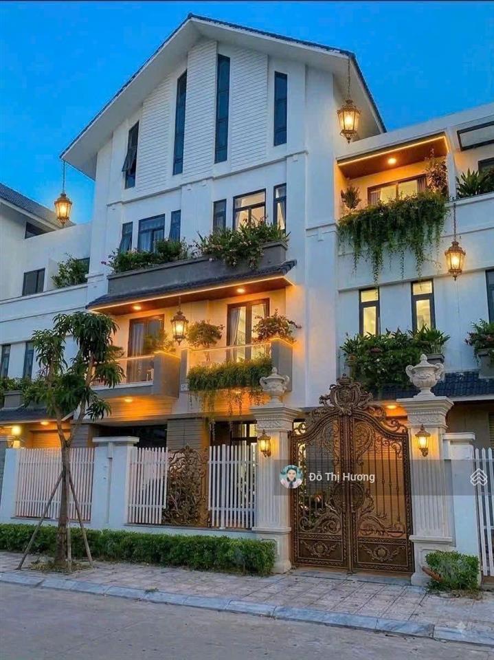 Biệt thự song lập 200m2 khu c geleximco, hoàn thiện thang máy, giá 30.8 tỷ.  0961 628 ***