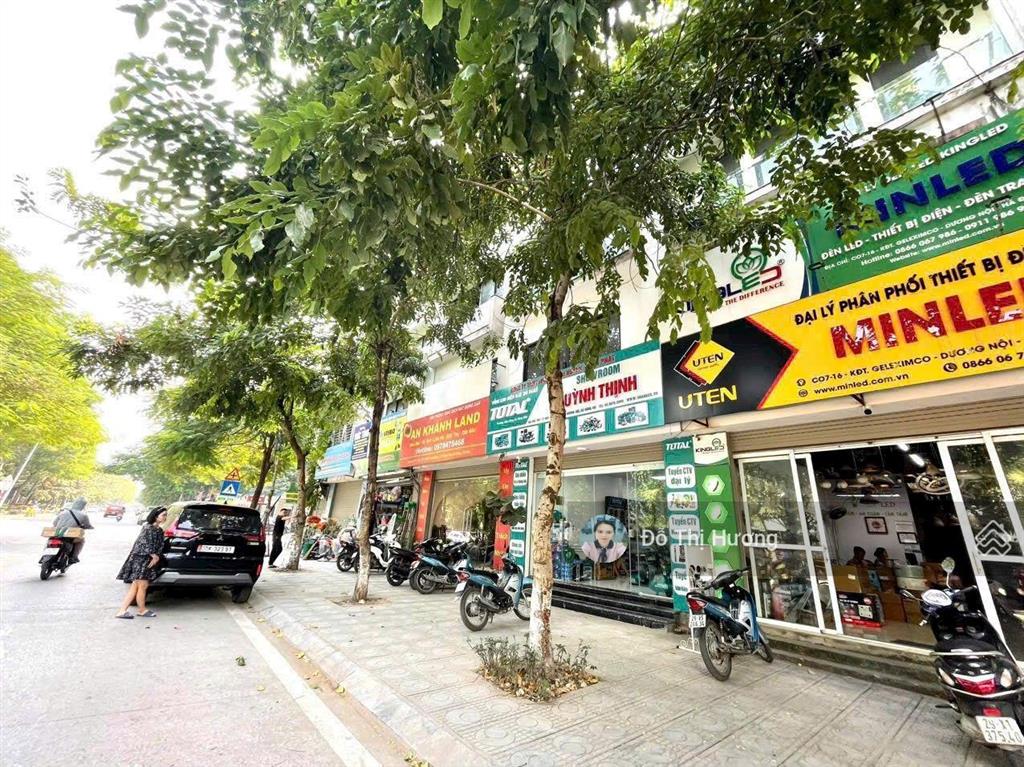 Trục chính khu c geleximco  kinh doanh  nhà hoàn thiện thang máy  giá rẻ.  ngay 0961 628 ***