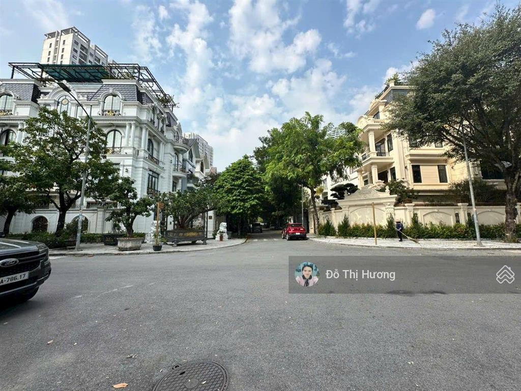 Bán nhanh bt an khang  dương nội  ngay hồ thiên văn  dt 225m hoàn thiện đẹp có thang máy