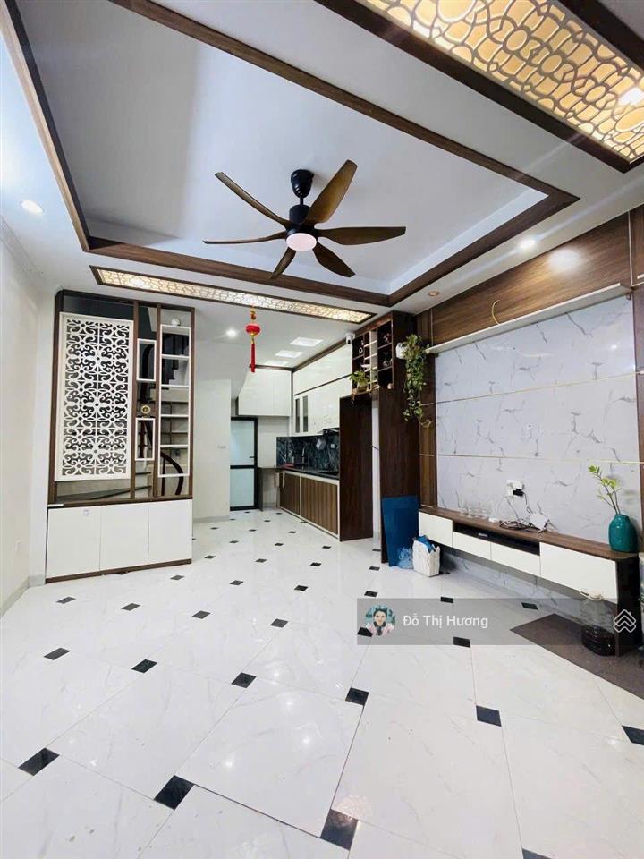 Chỉ 5 tỷ có ngay căn nhà 5 tầng ngay dương nội, gần ô tô, full nội thất, chỉ về ở.  0961 628 ***