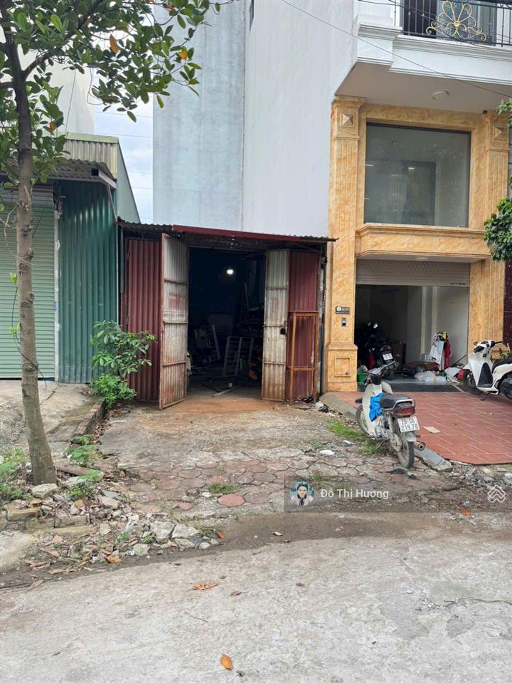 Chỉ 9.5 tỷ có ngay 50m2 đất dịch vụ khu c yên nghĩa, sẵn nhà c4, ko lỗi.  0961 628 ***
