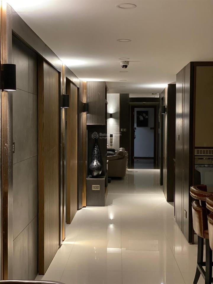 Bán căn 4pn saigon royal quận 4  căn góc view bitexco pháo hoa + trung tâm tài chính thủ thiêm