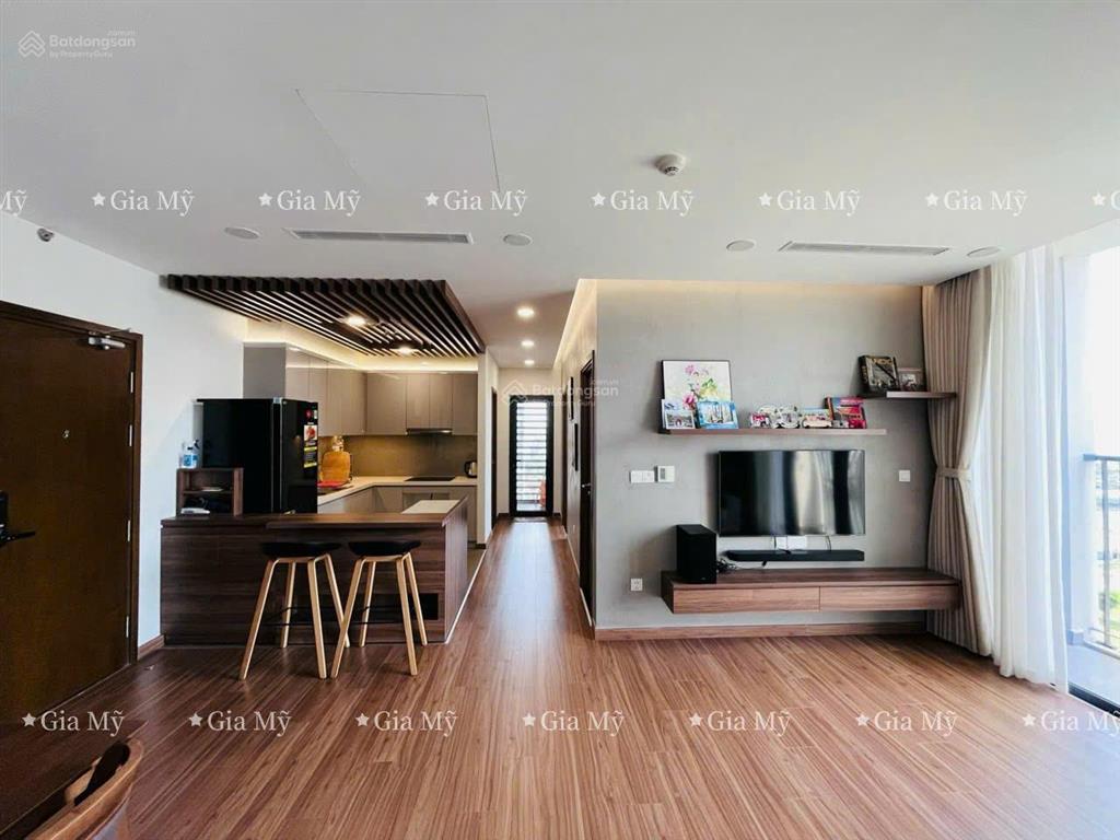 Cho thuê 3pn eco green l full nội thất l view q1 pháo hoa l giá tốt 23 triệu chốt. sẵn pass xem nhà