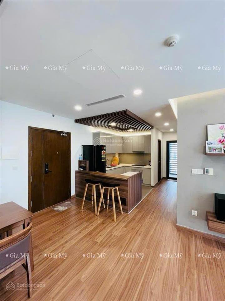 Cho thuê 3pn eco green l full nội thất l view q1 pháo hoa l giá tốt 23 triệu chốt. sẵn pass xem nhà