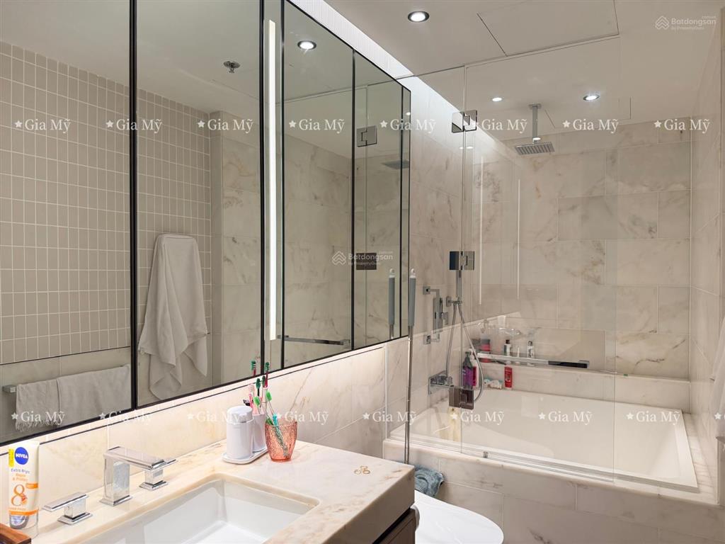 Chủ gửi bán 1 căn hiếm có l grand marina saigon  2pn 33 tỷ 71,6m2. view sông thủ thiêm quận 1