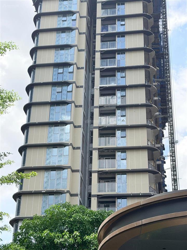 Bán căn duplex eaton park  có tặng kèm chỗ đậu xe ưu tiên  28,6 tỷ. căn giá tốt hiện tại