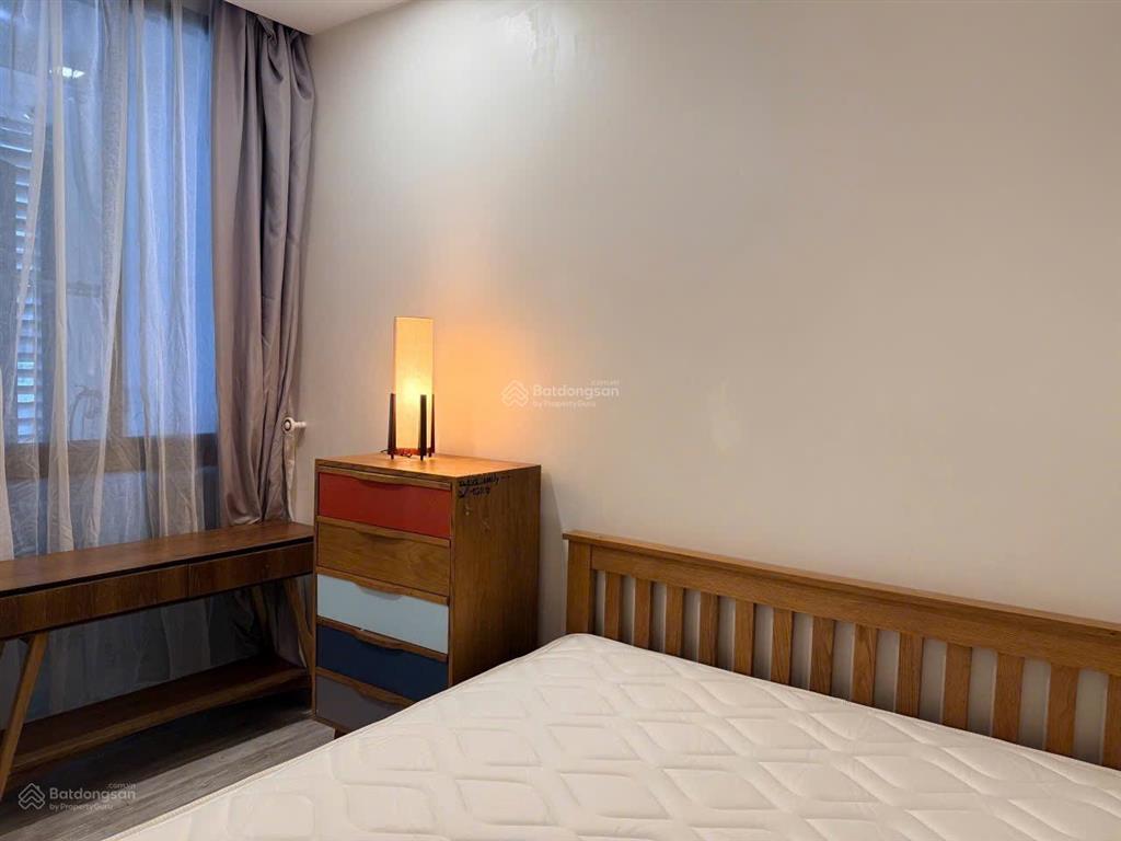 Bán 2pn vinhomes bason quận 1. view sông thoáng. sẵn hđt cao. đã có sổ. 13,2 tỷ (all in)