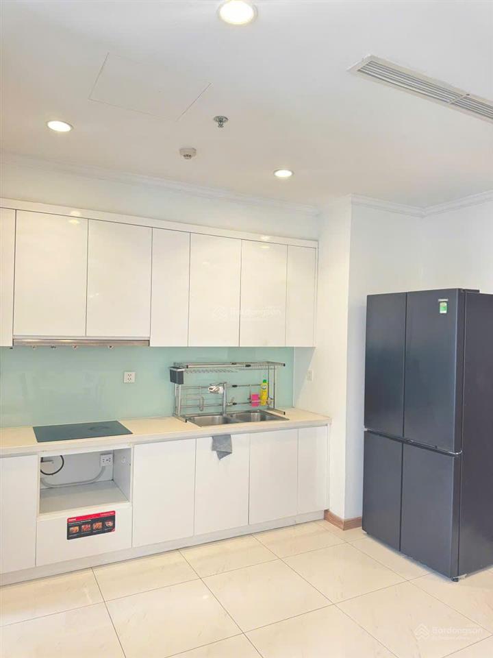 Hạ giá bán gấp căn 2pn view sông, vinhomes central park, giá tốt cho đầu tư.  ngay ruby homes