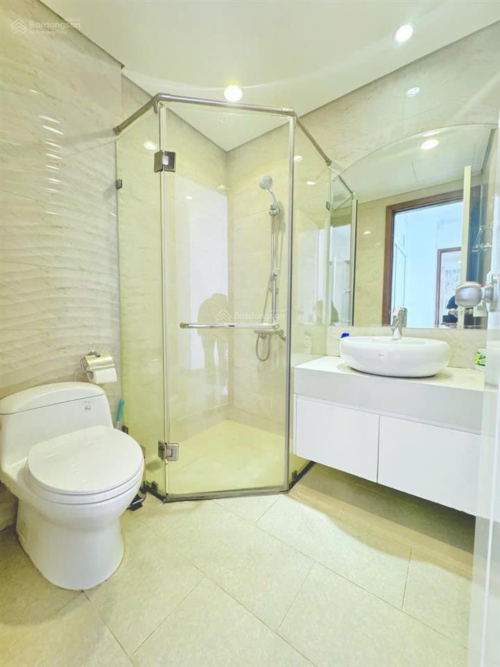 Hạ giá bán gấp căn 2pn view sông, vinhomes central park, giá tốt cho đầu tư.  ngay ruby homes