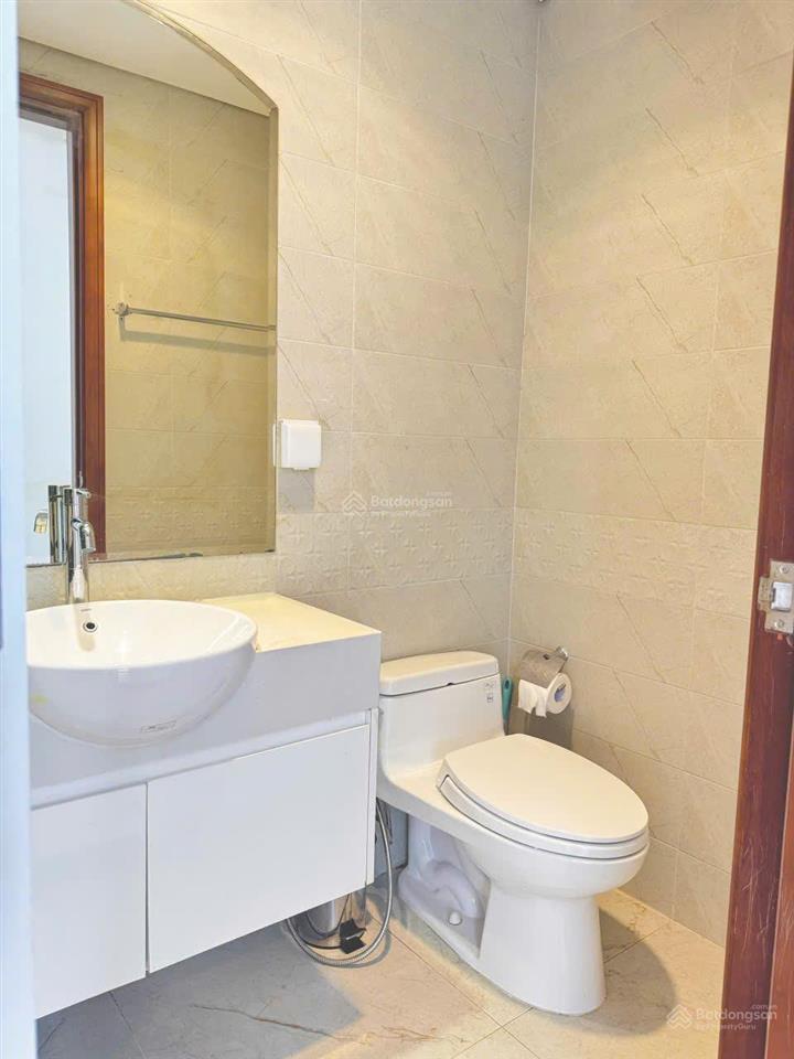 Hạ giá bán gấp căn 2pn view sông, vinhomes central park, giá tốt cho đầu tư.  ngay ruby homes