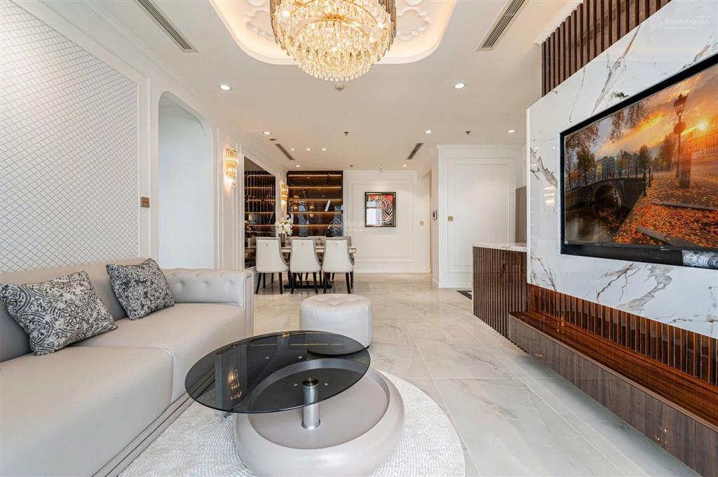 Bán gấp căn 3pn 117m2, vinhomes central park, bình thạnh, nội thất châu âu, view cực chill