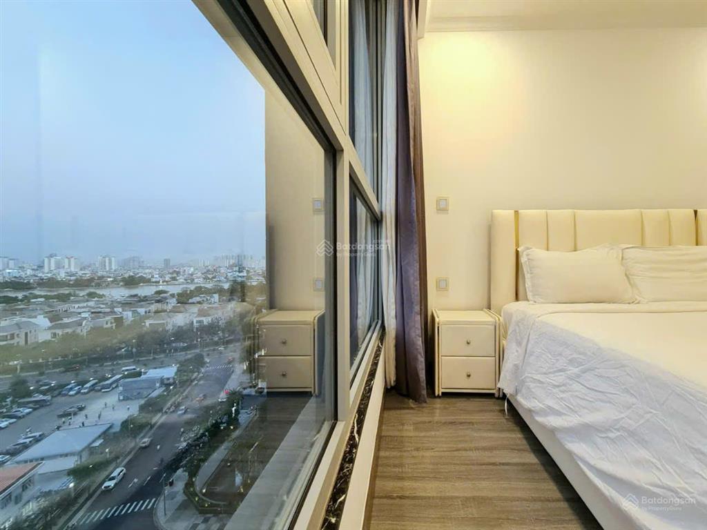 Bán gấp 2pn vinhomes central park, view trực diện sông, nội thất decor cao cấp
