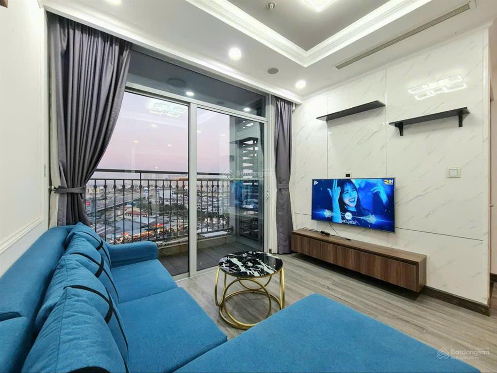 Bán gấp 2pn vinhomes central park, view trực diện sông, nội thất decor cao cấp