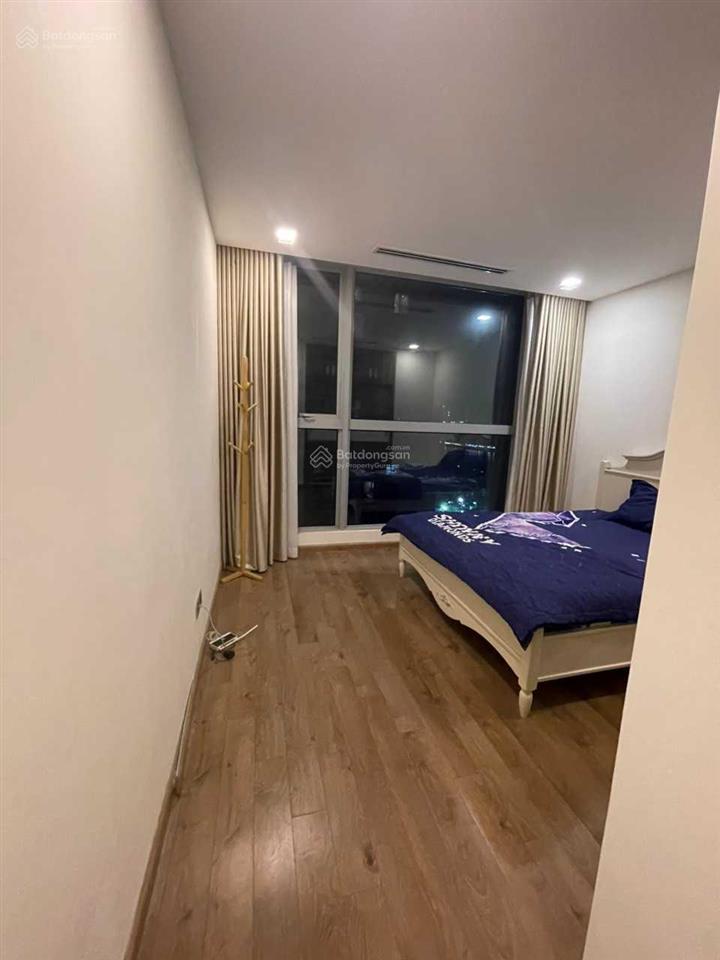 Còn hiếm có 1 căn 2pn 2wc, vinhomes central park, view sông giá tốt