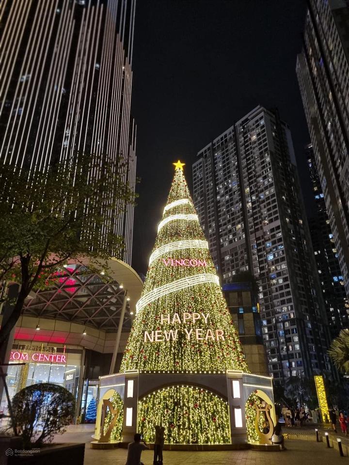 Chuyên cho thuê ngắn hạn, dài hạn vinhomes central park giá tốt.  ruby homes 0938 616 ***