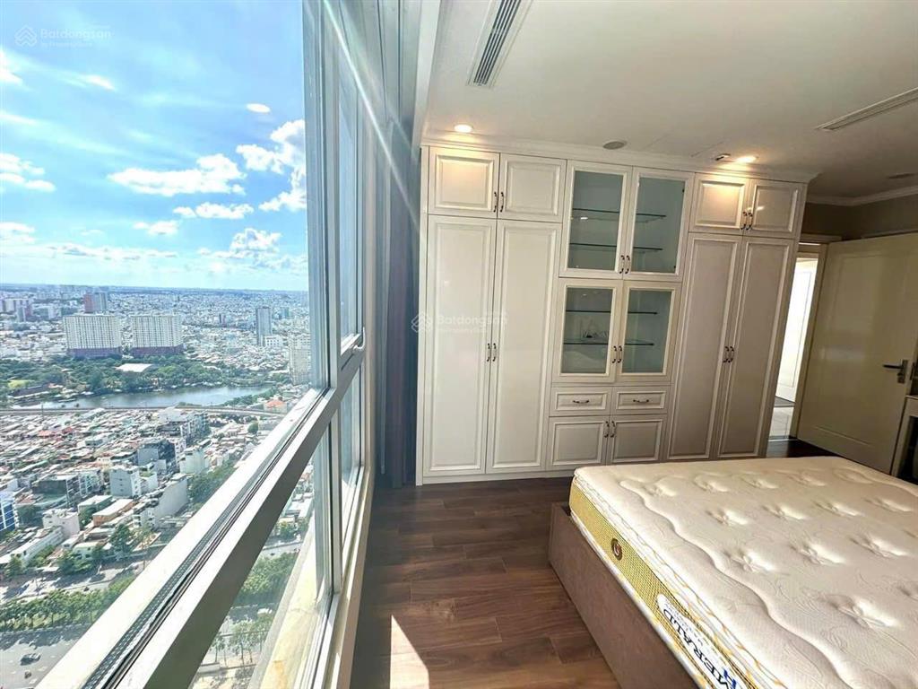 Chuyên cho thuê ngắn hạn, dài hạn vinhomes central park giá tốt.  ruby homes 0938 616 ***