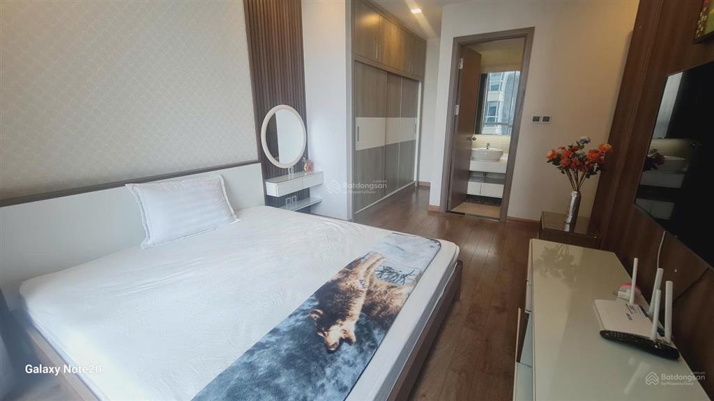 Cho thuê nhanh 2pn vinhomes central park, view trực diện sông, full nội thất mới đẹp