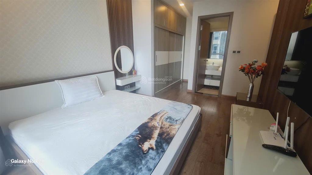 Cho thuê nhanh 2pn vinhomes central park, view trực diện sông, full nội thất mới đẹp