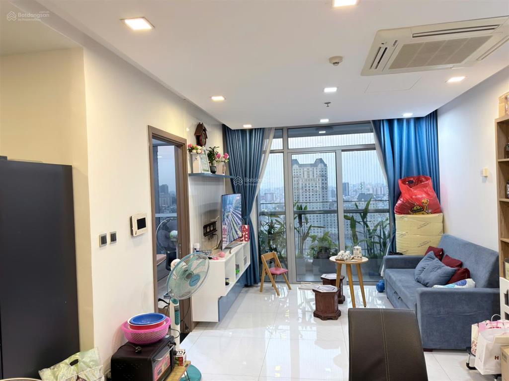 Hạ giá bán gấp 2 pn vinhomes central park, full nội thất chất lượng, view thoáng đẹp