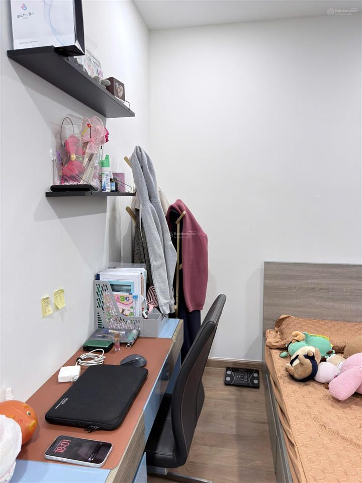 Hạ giá bán gấp 2 pn vinhomes central park, full nội thất chất lượng, view thoáng đẹp
