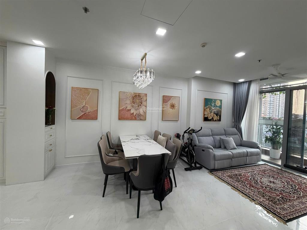 Hạ giá bán nhanh căn hộ 2 pn vinhomes central park full nội thất decor cao cấp, view thoáng mát
