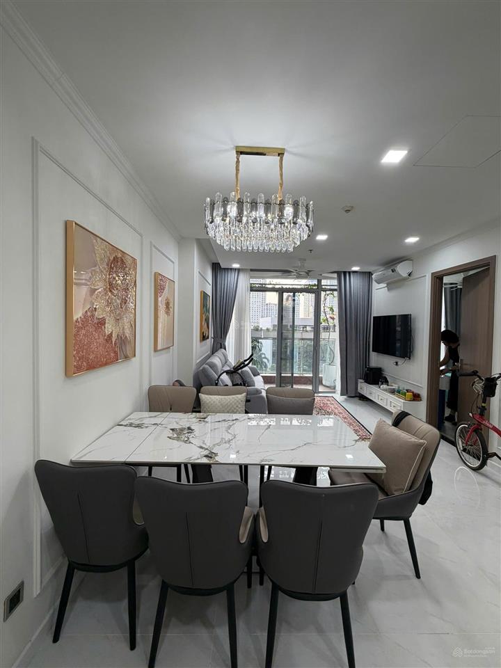Hạ giá bán nhanh căn hộ 2 pn vinhomes central park full nội thất decor cao cấp, view thoáng mát