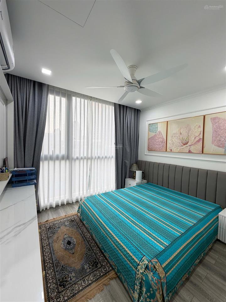 Hạ giá bán nhanh căn hộ 2 pn vinhomes central park full nội thất decor cao cấp, view thoáng mát