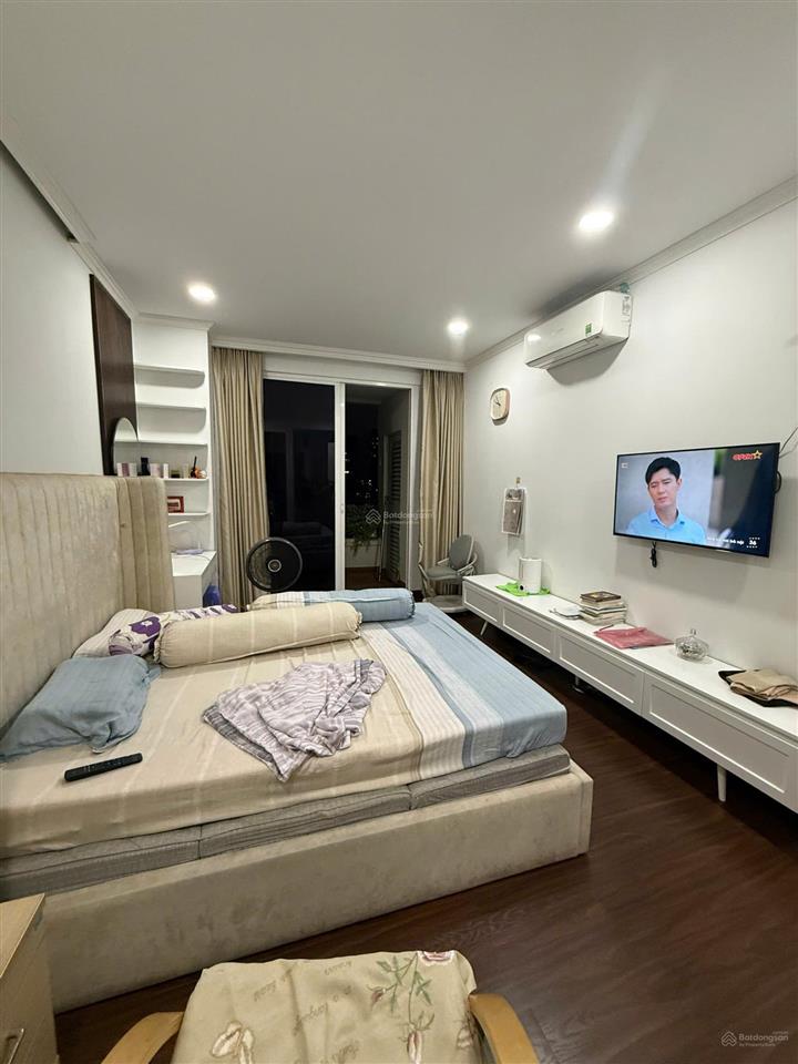 Giảm giá cho thuê nhanh căn 2pn, 2wc the manor, full nội thất decor, view thoáng đẹp