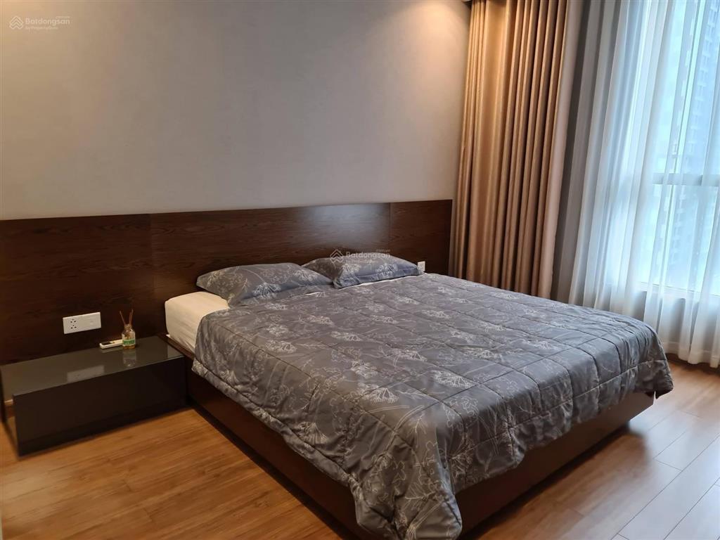 Cho thuê giá siêu tốt 3pn vinhomes central park, full nội thất sang xịn, view thoáng đẹp