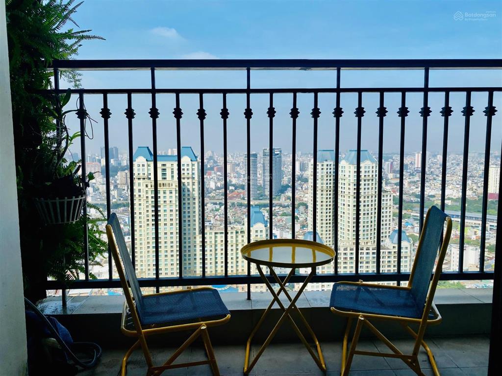 Giảm sốc căn hộ 2pn vinhomes central park, full nội thất, view cực chill