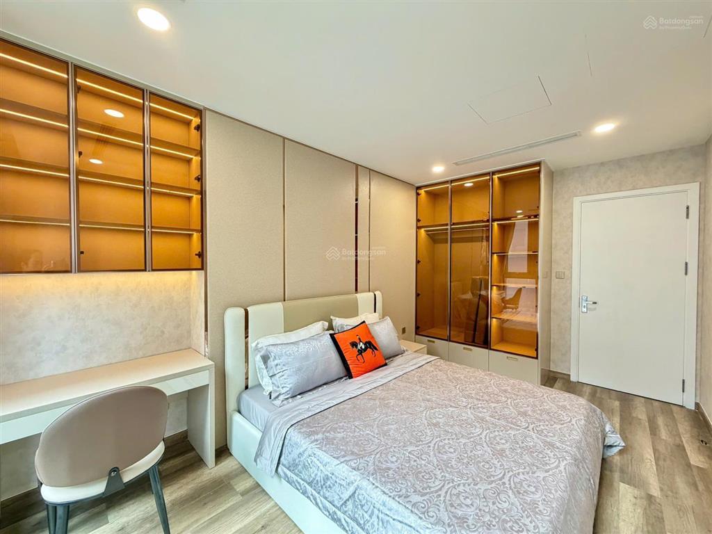 Giảm đậm sâu bán 4pn vinhomes central park, full nội thất decor xịn sò, view thoáng mát