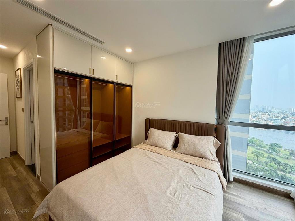 Giảm đậm sâu bán 4pn vinhomes central park, full nội thất decor xịn sò, view thoáng mát