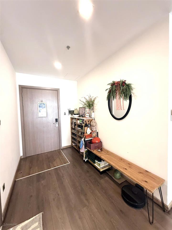 Cần tiền bán gấp 2pn vinhomes central park, diện tích 88m2, full nội thất decor, view sông
