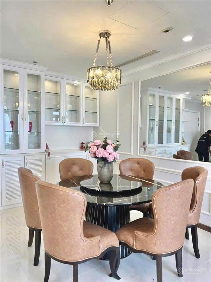 Hạ giá bán gấp 3pn vinhomes central park, căn góc full nội thất xịn, view sông và city cực chill