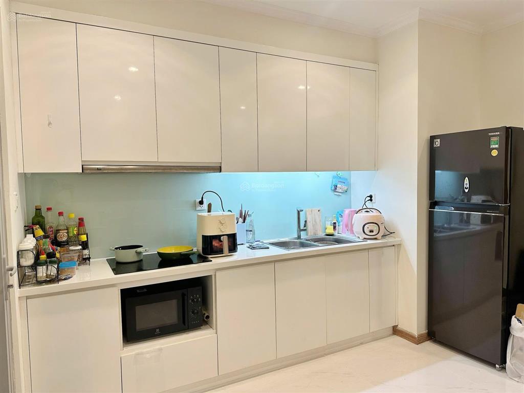 Bán gấp 2pn sở hữu lâu dài vinhomes central park, nội thất mới, view xem bắn pháo hoa