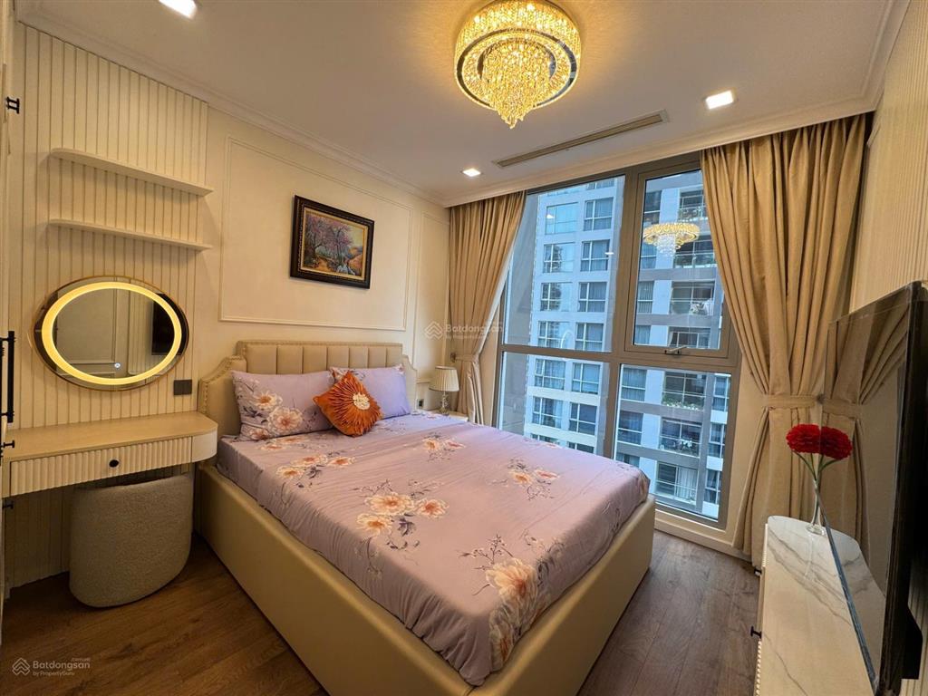 Hạ giá bán gấp 3pn khu park 3 vinhomes central park, full nội thất cao cấp view sông