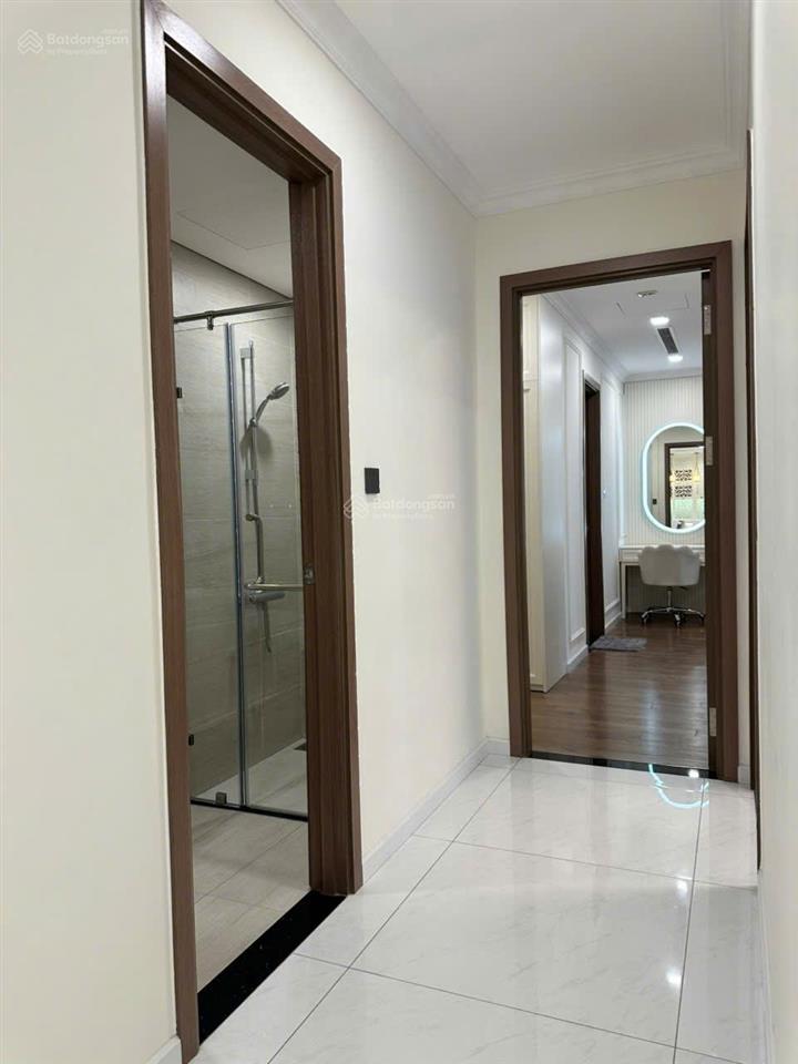 Hạ giá bán gấp 3pn khu park 3 vinhomes central park, full nội thất cao cấp view sông