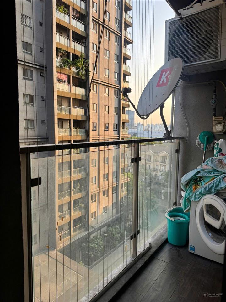 Sổ hồng đầy đủ ho tro khách vay banhk ưu tiên thiện chí . trực tiếp chính chủ thương lượng