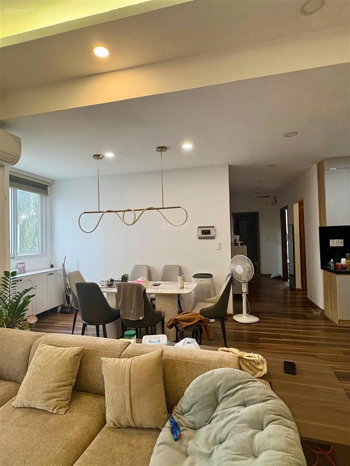 Bán căn hộ chung cư vstar phú thuận, q7 diện tích 118m2.  0934 073 *** ms ngân