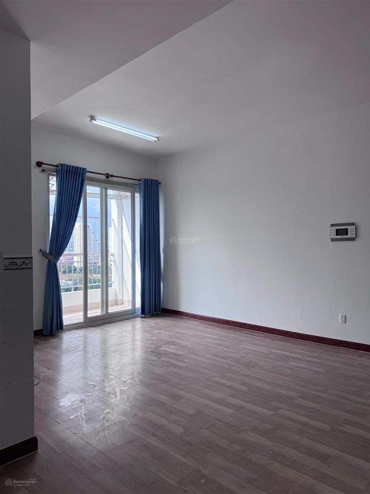 Cho thuê căn hộ chung cư vstar phú thuận, q7 diện tích 117m2.  0934 073 *** ms ngân