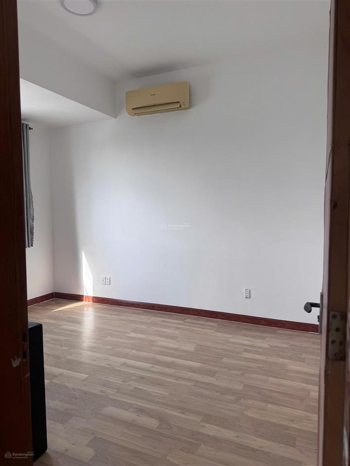 Cho thuê căn hộ chung cư vstar phú thuận, q7 diện tích 117m2.  0934 073 *** ms ngân