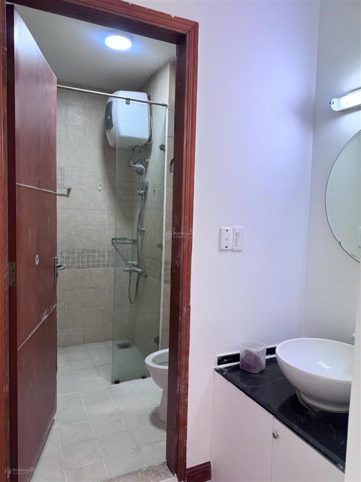 Cho thuê căn hộ chung cư vstar phú thuận, q7 diện tích 117m2.  0934 073 *** ms ngân